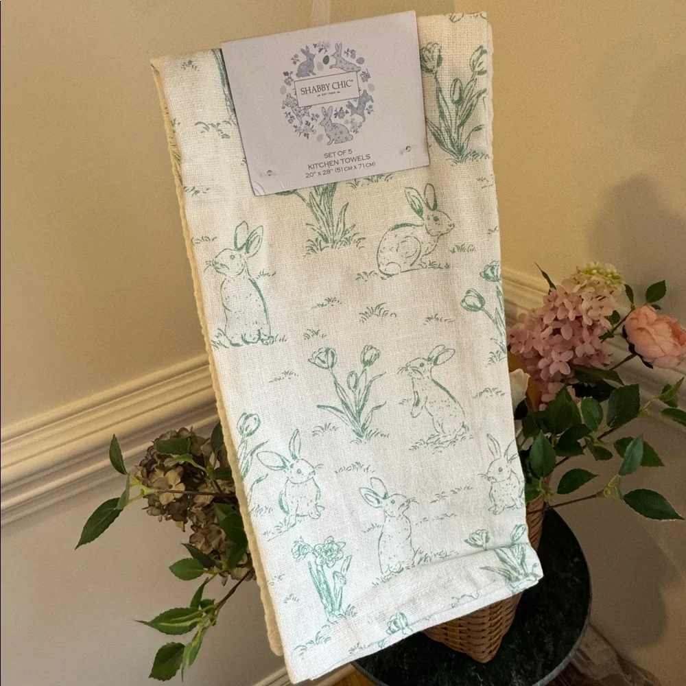 Set of 5 Shabby Chic bunny-themed kitchen towels
